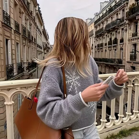 Snowflake Sweater - Picture 4 of 6